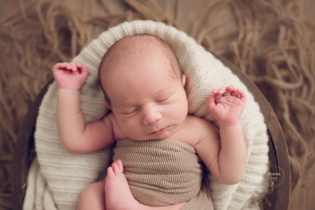 newborn photographers near me