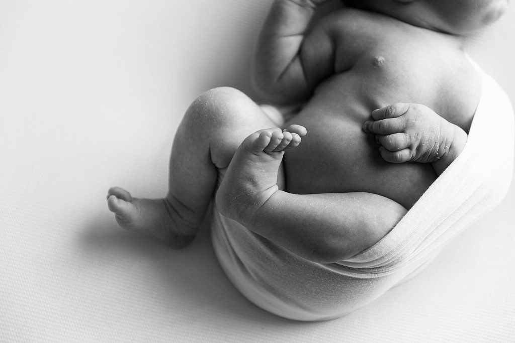 Scottsdale, AZ Maternity, Newborn and Family Photographer