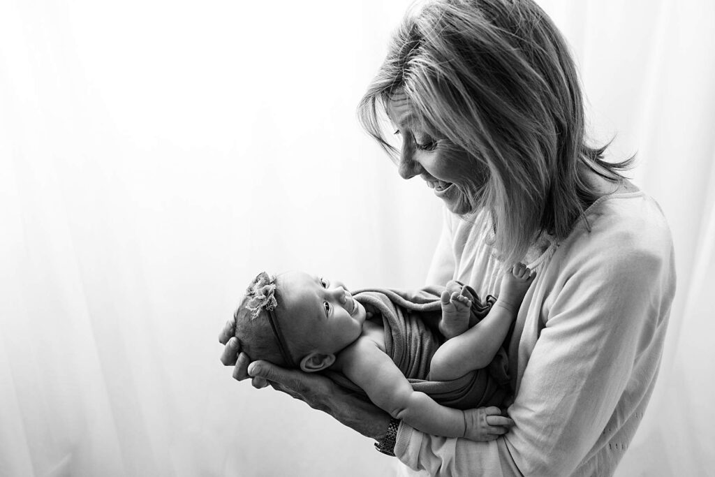 baby photographer in Phoenix, Peoria AZ milestone photography, baby photography packages