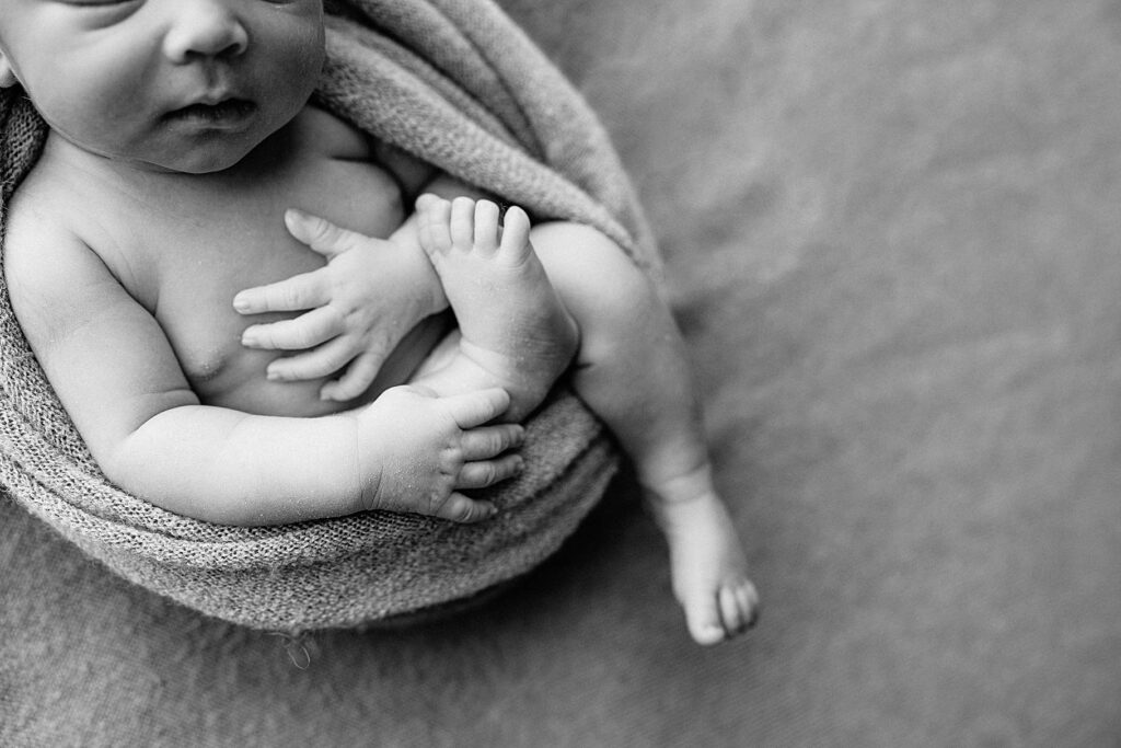 baby photographer in Phoenix, Peoria AZ milestone photography, baby photography packages