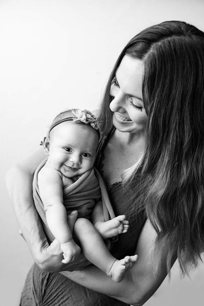 baby photographer in Phoenix, Peoria AZ milestone photography, baby photography packages