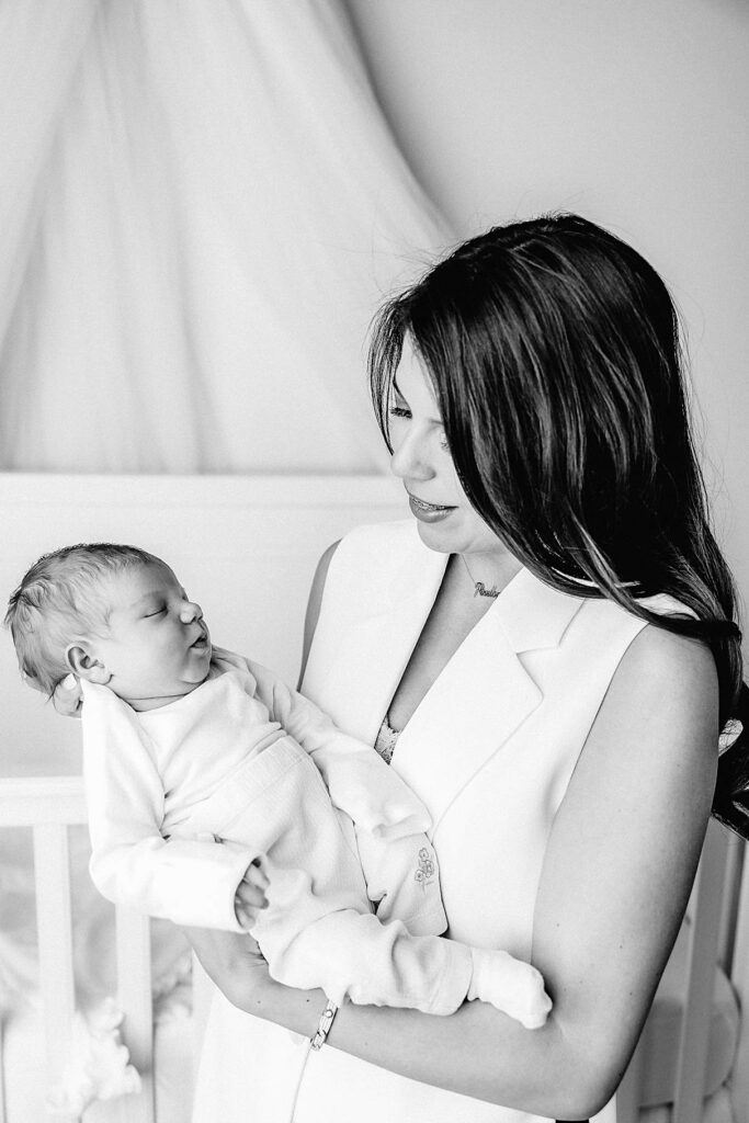 baby photographer in Phoenix, Peoria AZ milestone photography, baby photography packages