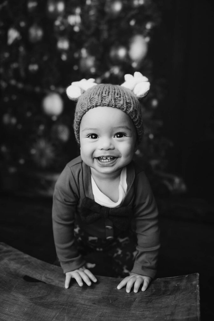 baby photographer in Phoenix, Peoria AZ milestone photography, baby photography packages