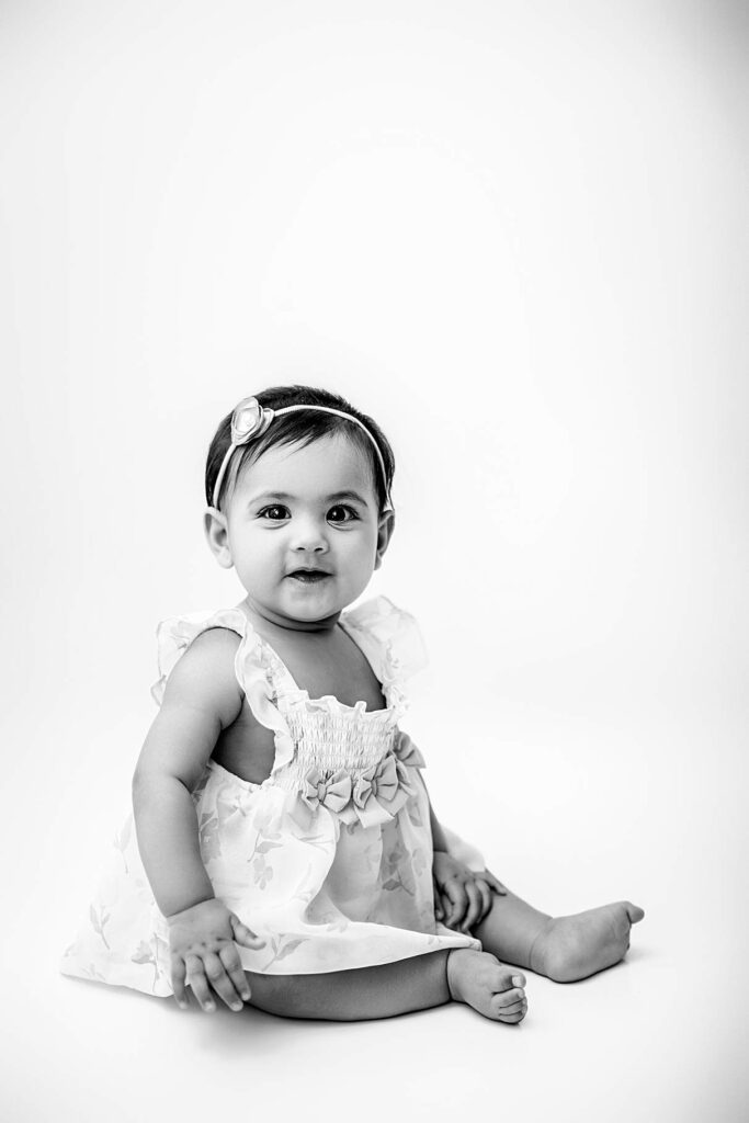 baby photographer in Phoenix, Peoria AZ milestone photography, baby photography packages