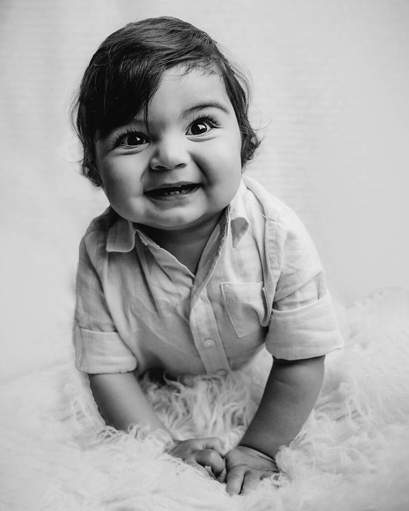 baby photographer in Phoenix, Peoria AZ milestone photography, baby photography packages