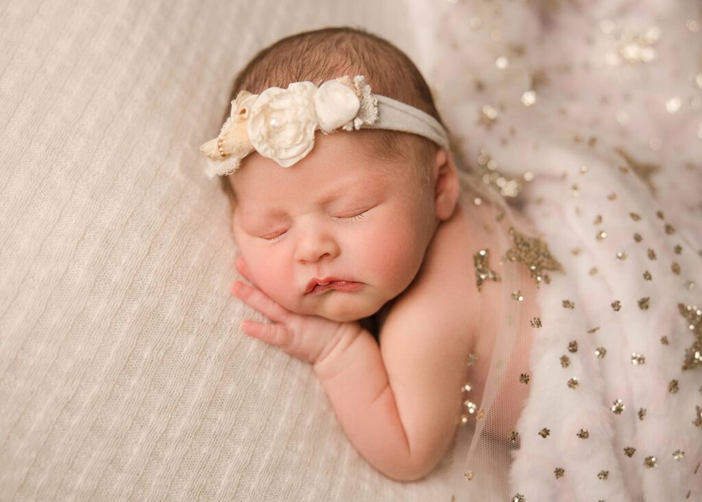 best phoenix newborn photographer, get newborn pictures taken