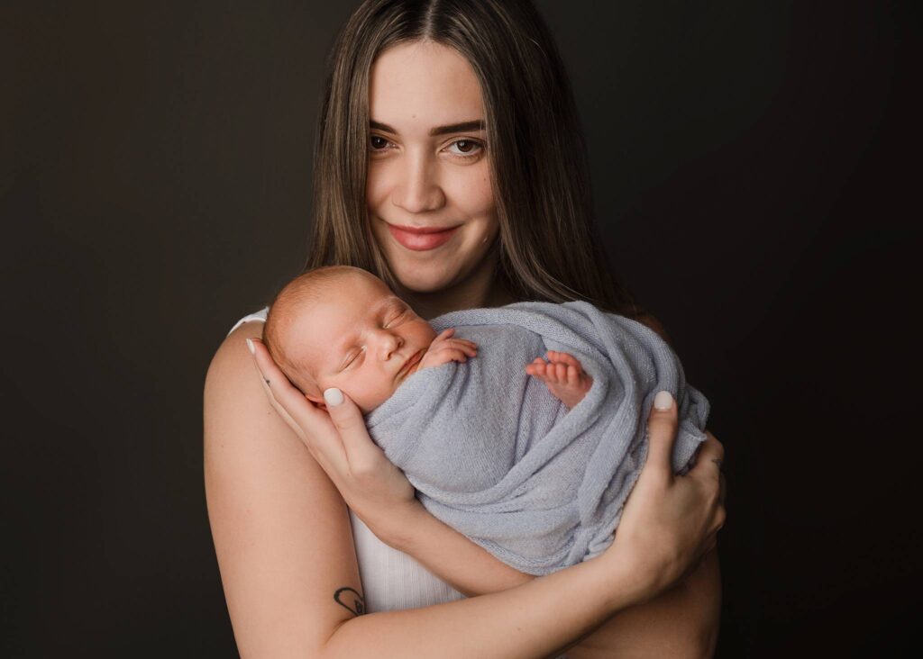 Phoenix family photographer, newborn photoshoot Paradise Valley,best newborn photography Buckeye Arizona