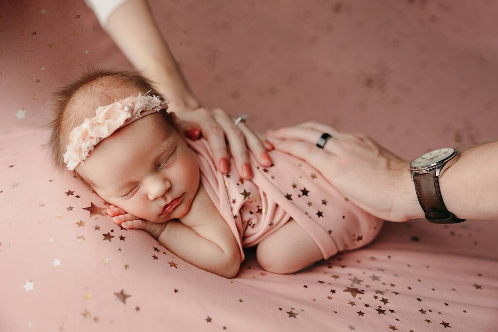 phoenix newborn photography, newborn photographer in Phoenix AZ, newborn portraits Maricopa County