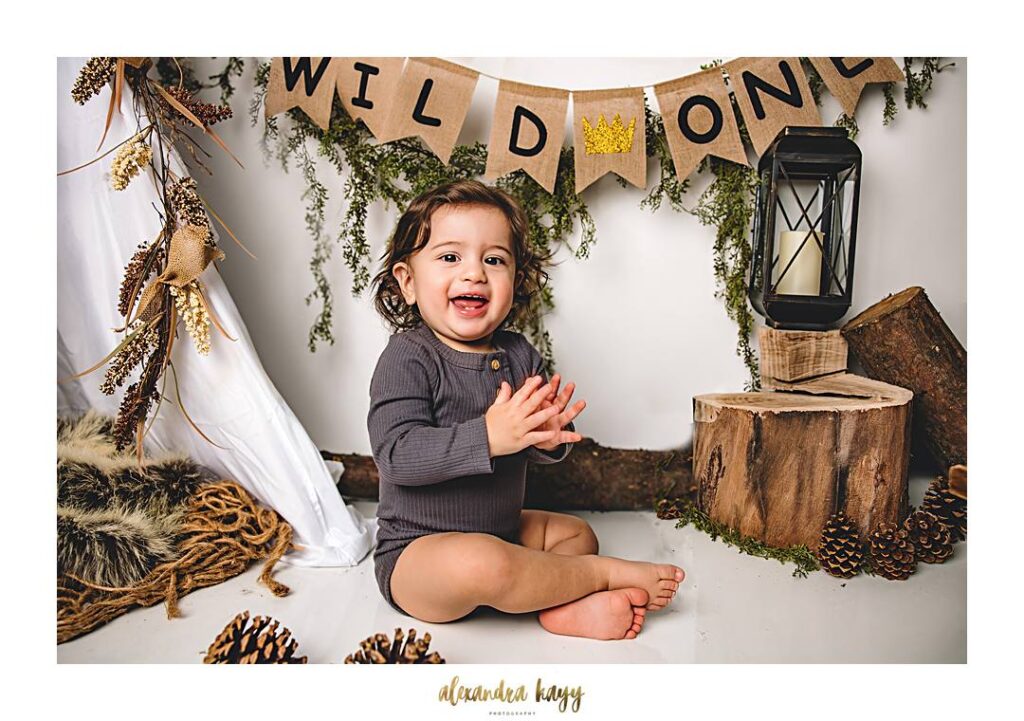 baby milestone photography Verrado AZ, cake smash photographer near me Phoenix, in home baby photography Verrado